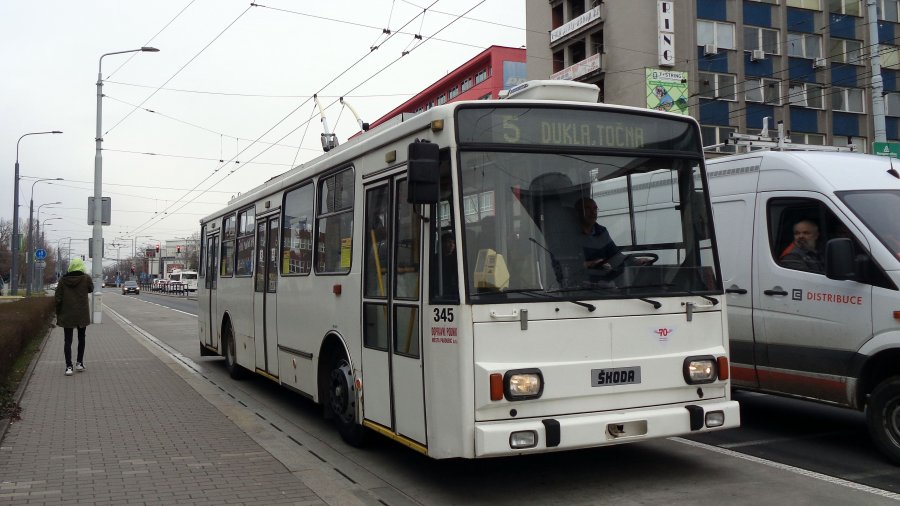 345